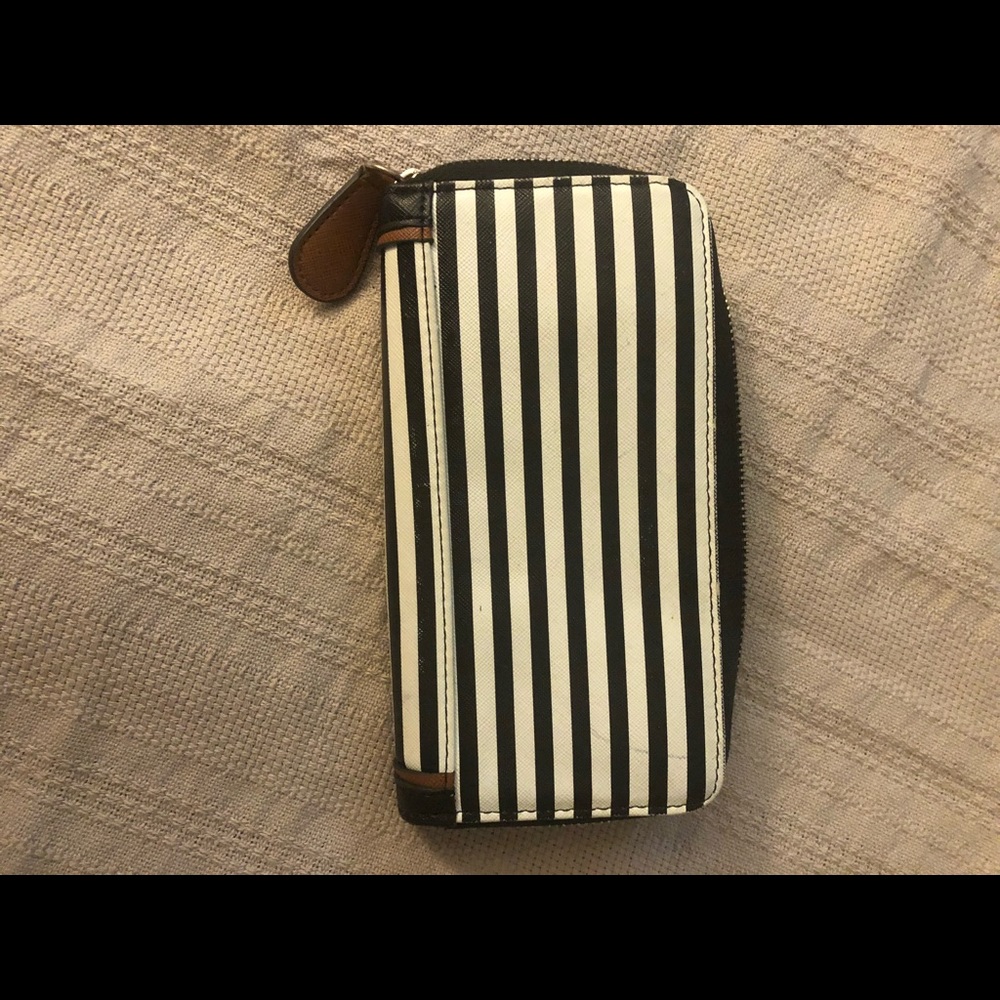 Wallet - Picture 2 of 2